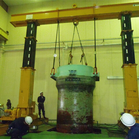 特殊圧力容器(40t)移設作業