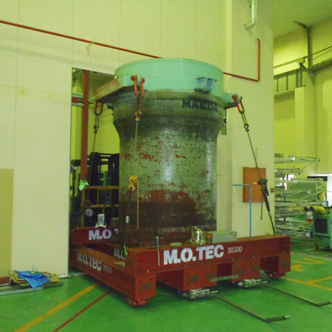 特殊圧力容器(40t)移設作業